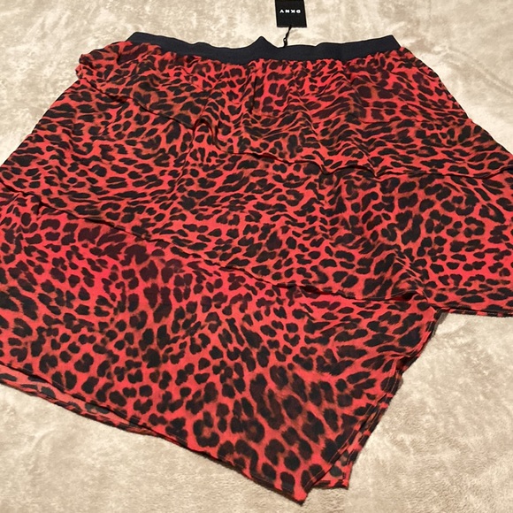 DKNY Red Animal Print Knee Length - Picture 2 of 9